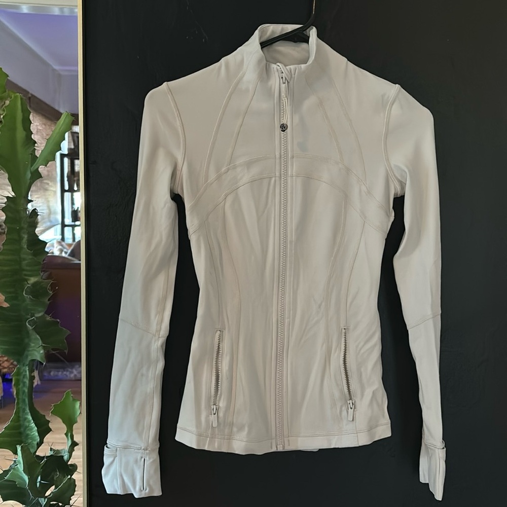 Lululemon Zip Up (252)